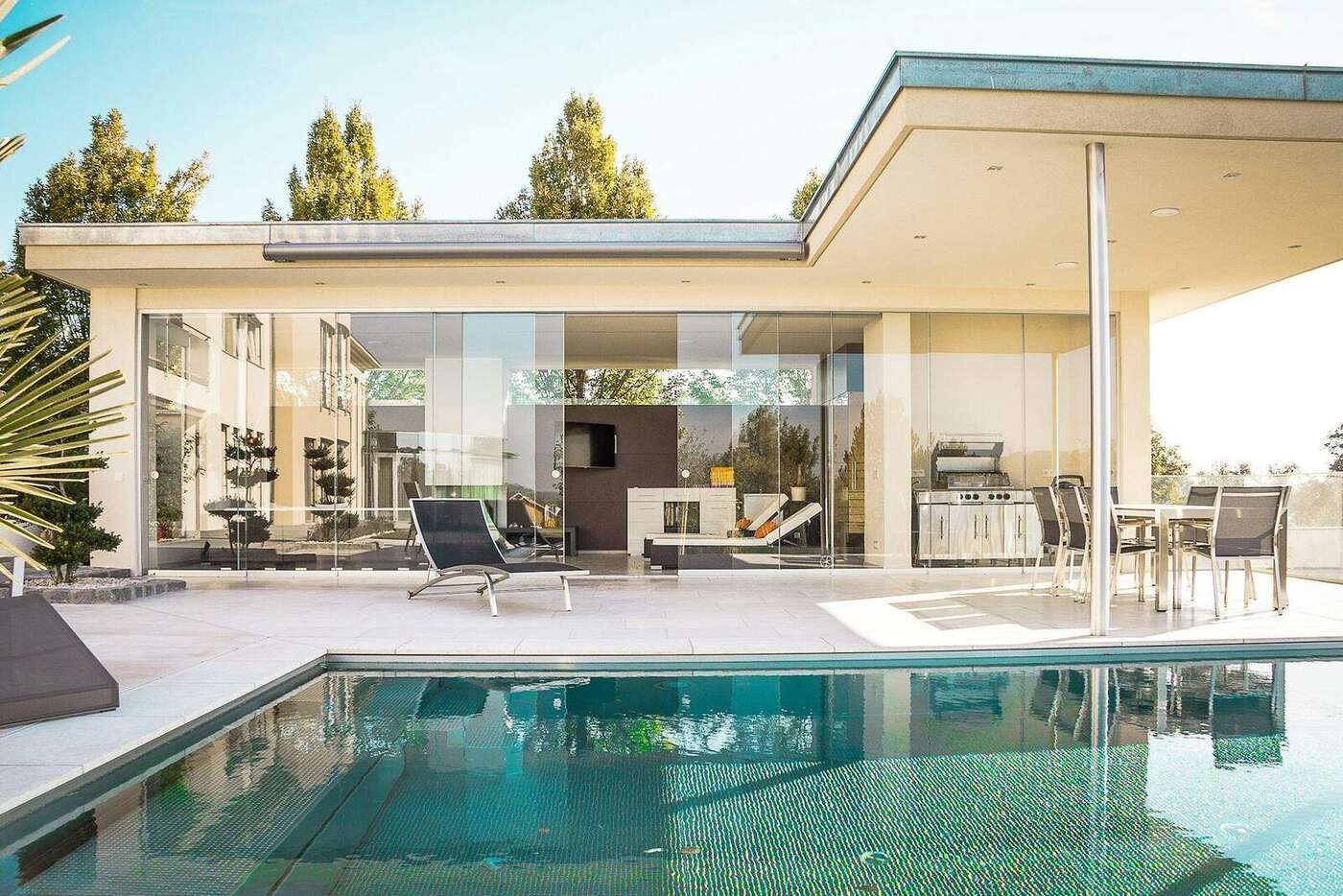 Softwash cleaning removing mould from house exterior on the Gold Coast